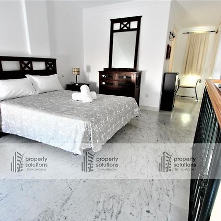 Playa 1º Linea Playa- Apartamento Duplex En Pleno Corazon De La Carihuela 토레몰리노스 외부 사진