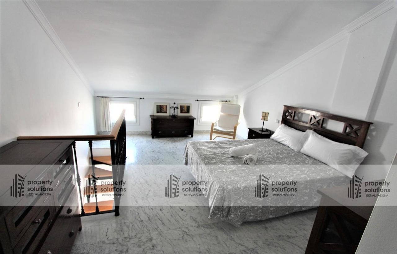 Playa 1º Linea Playa- Apartamento Duplex En Pleno Corazon De La Carihuela 토레몰리노스 외부 사진