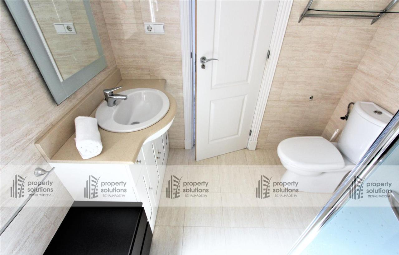 Playa 1º Linea Playa- Apartamento Duplex En Pleno Corazon De La Carihuela 토레몰리노스 외부 사진