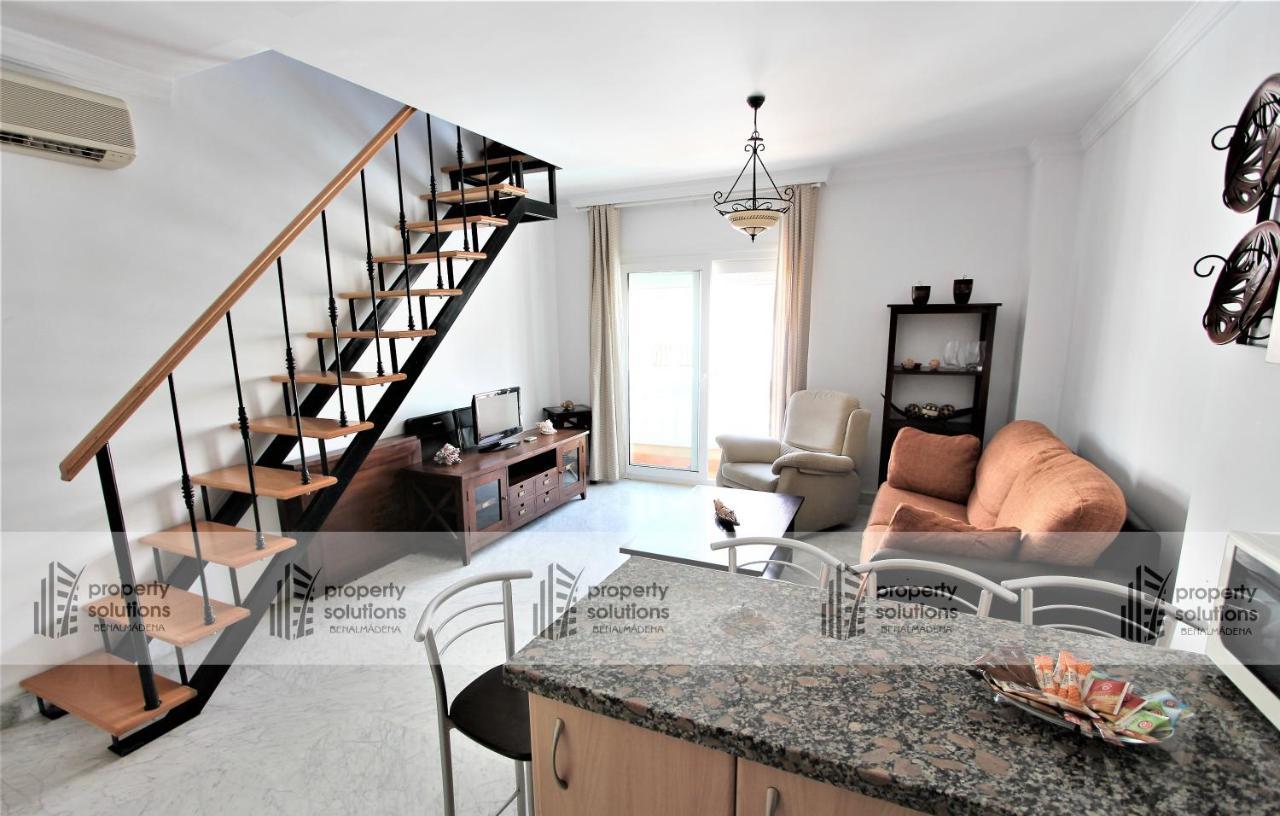 Playa 1º Linea Playa- Apartamento Duplex En Pleno Corazon De La Carihuela 토레몰리노스 외부 사진