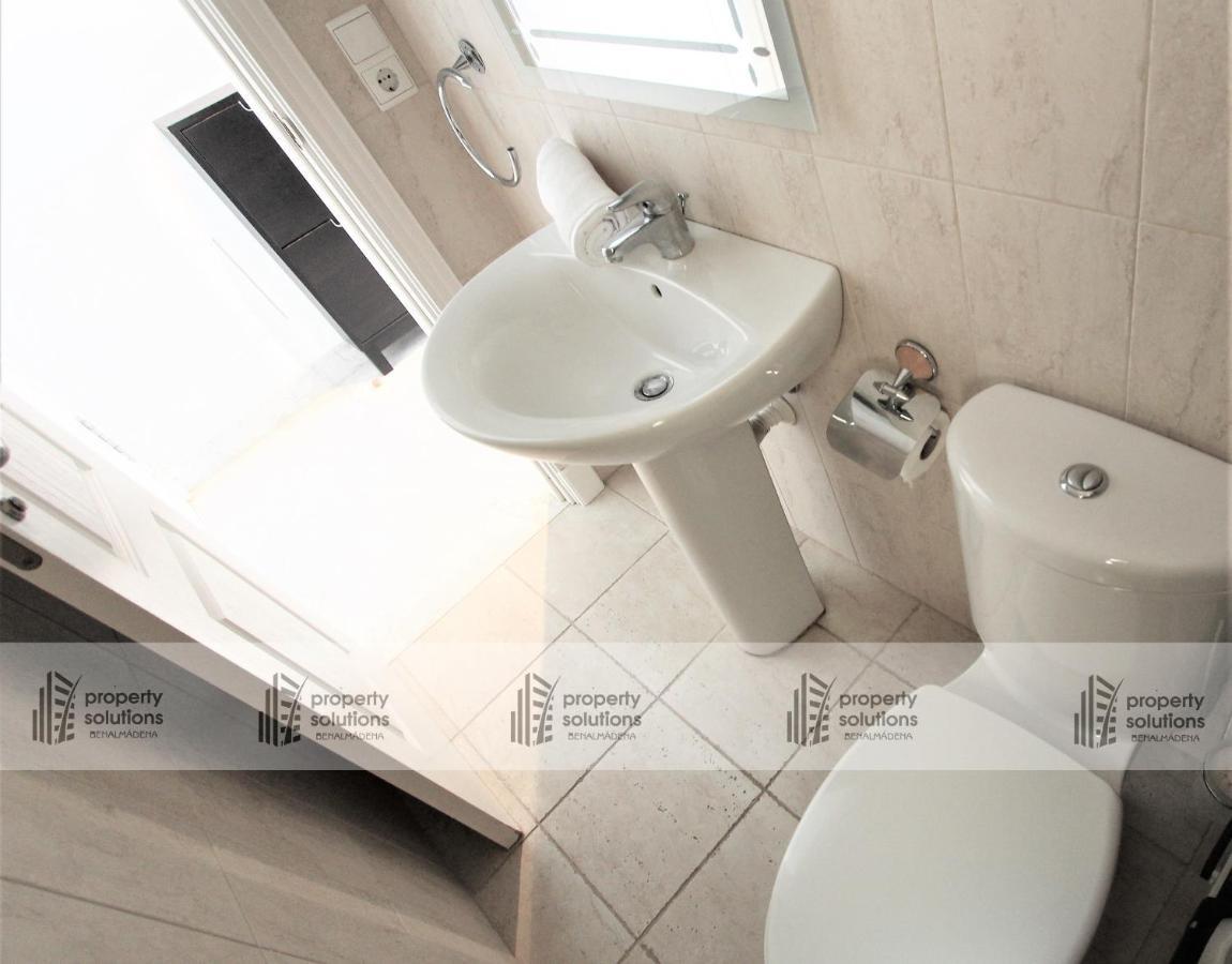 Playa 1º Linea Playa- Apartamento Duplex En Pleno Corazon De La Carihuela 토레몰리노스 외부 사진